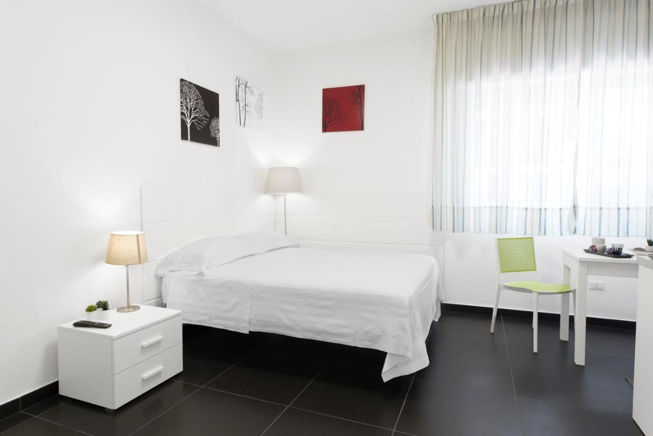 Acquaviva Apartments Napels Buitenkant foto