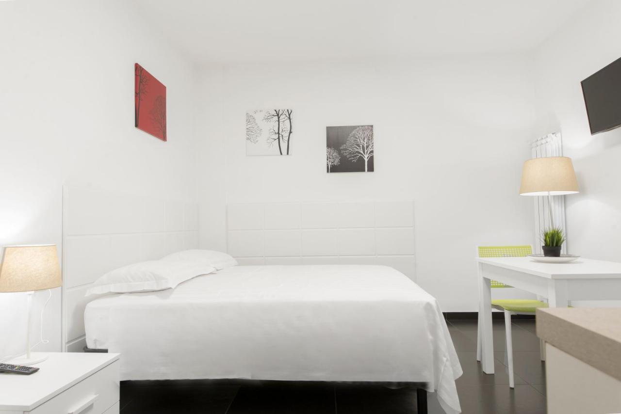Acquaviva Apartments Napels Buitenkant foto