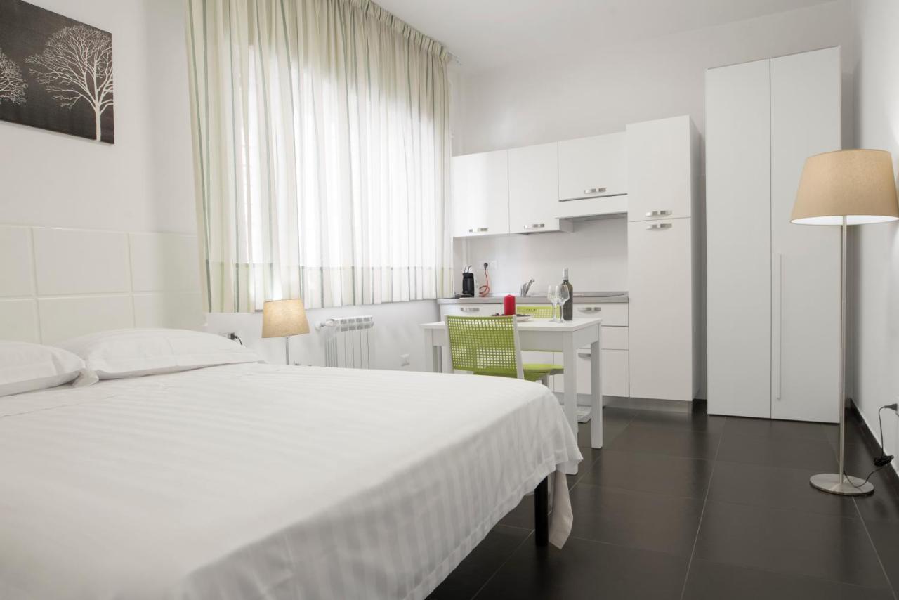 Acquaviva Apartments Napels Buitenkant foto